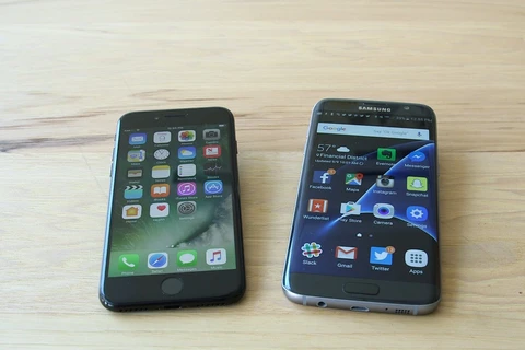 7 điều iPhone 7 làm được hơn các điện thoại Samsung Galaxy