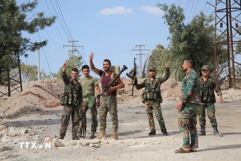 Binh sỹ Syria làm nhiệm vụ tại Aleppo, miền bắc Syria, ngày 5/9. (Nguồn: EPA/TTXVN)