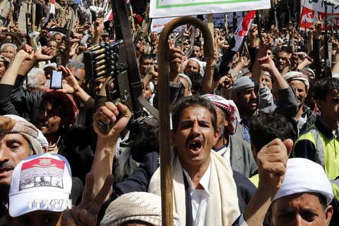 Hàng nghìn người Yemen đã tổ chức cuộc biểu tình quy mô lớn trước văn phòng Liên hợp quốc tại thủ đô Sanaa. (Nguồn; EPA/TTXVN)