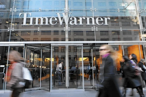 Nhà đầu tư của AT&T cân nhắc lợi, hại vụ thâu tóm Time Warner 