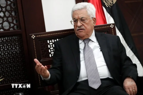 Tổng thống Palestine Mahmoud Abbas trả lời báo giới tại thành phố Ramallah, Bờ Tây ngày 11/4. (Nguồn: AFP/TTXVN)