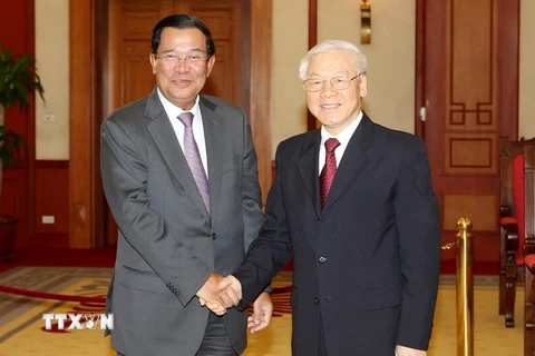 Tổng Bí thư Nguyễn Phú Trọng tiếp Thủ tướng Vương quốc Campuchia Samdech Akka Moha Sena Padei Techo Hun Sen. (Ảnh: Trí Dũng/TTXVN)