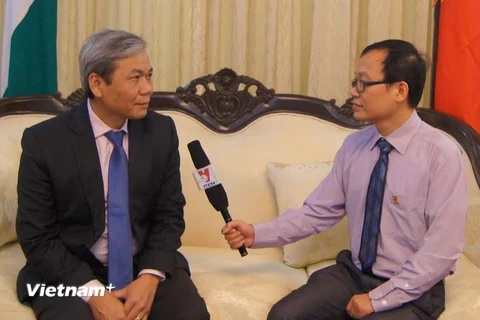 Đại sứ Tôn Sinh Thành trả lời phỏng vấn của phóng viên Thông tấn xã Việt Nam. (Ảnh: Đăng Chính/Vietnam+)