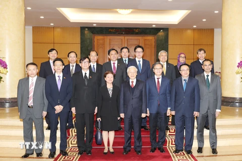 Tổng Bí thư Nguyễn Phú Trọng và các đại biểu chụp ảnh chung. (Ảnh:Trí Dũng/TTXVN)