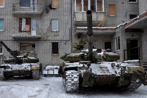 Xe tăng xuất hiện ở thành phố Avdeevka ngày 2/2. (Nguồn: Reuters)
