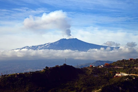Ngọn núi lửa Etna tại đảo Sicily (miền Nam Italy). (Nguồn: AFP)