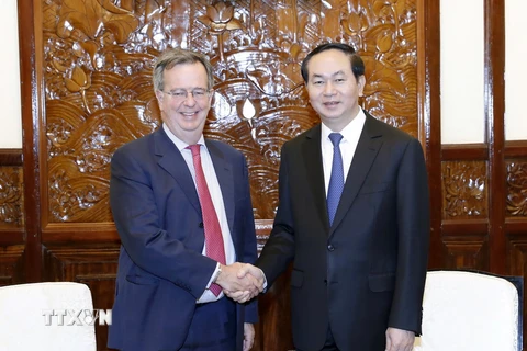Chủ tịch nước Trần Đại Quang tiếp Ngài Alfonso Tena Garcia, Đại sứ Tây Ban Nha tại Việt Nam đến chào từ biệt, kết thúc nhiệm kỳ công tác. (Ảnh: Nhan Sáng/TTXVN)