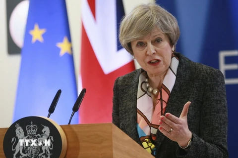 Thủ tướng Anh Theresa May phát biểu tại một cuộc họp báo ở Brussels, Bỉ ngày 9/3. (Nguồn: EPA/TTXVN)