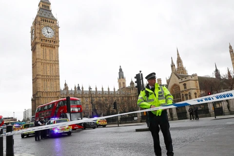 Tổng hợp hình ảnh diễn biến vụ tấn công khủng bố ở London 