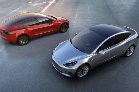Tesla vượt Ford giá trị vốn hóa khi giới đầu tư đặt cược vào tương lai