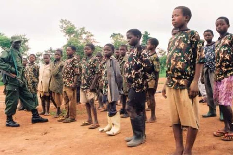 Trẻ em bị Boko Haram bắt đi lính. (Nguồn: Champion News)