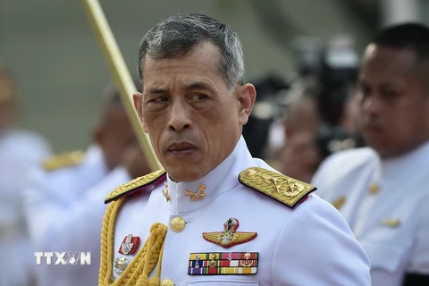 Nhà vua Vajiralongkorn sau lễ ký ban hành Hiến pháp năm 2017 ở Bangkok ngày 6/4. (Nguồn: AFP/TTXVN)