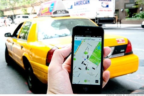 Việt Nam đã có phần mềm gọi xe cạnh tranh với Uber, Grab 