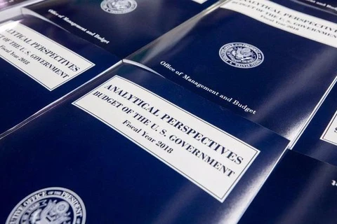 Tài liệu về kế hoạch ngân sách Mỹ năm tài chính 2018 do Nhà Trắng đệ trình Quốc hội Mỹ. (Nguồn: EPA)