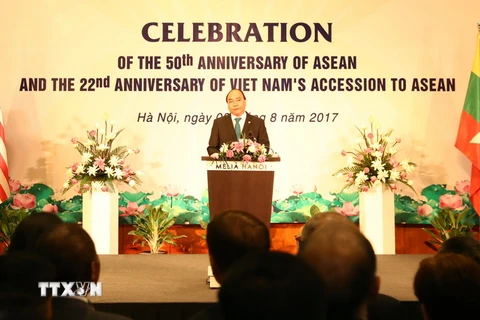Thủ tướng Nguyễn Xuân Phúc phát biểu tại lễ kỷ niệm .(Ảnh: Thống Nhất/TTXVN)