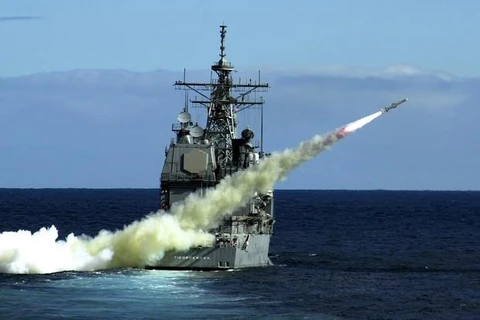 Một tên lửa chống hạm Harpoon được bắn thử nghiệm từ tàu USS Ticonderoga của Mỹ. (Nguồn: Hải quân Mỹ)