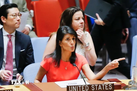 Đại sứ Mỹ tại Liên hợp quốc Nikki Haley phát biểu trong phiên họp của Hội đồng Bảo an Liên hợp quốc ở New York (Mỹ) ngày 5/8. (Nguồn: AFP/TTXVN)