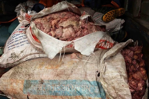 Thanh Hóa bắt giữ xe ôtô vận chuyển gần 1 tấn thực phẩm bẩn 