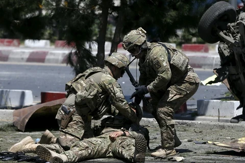 Binh sỹ Mỹ bị thương trong một cuộc giao tranh ở thủ đô Kabul hồi tháng 6/2015. (Nguồn: Reuters)