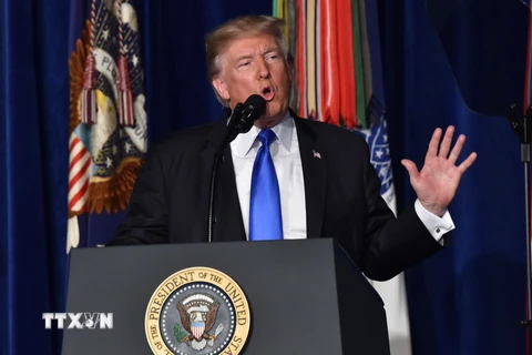 Tổng thống Mỹ Donald Trump phát biểu công bố chiến lược mới tại Afghanistan trong sự kiện ở Arlington, Virginia ngày 21/8. (Nguồn: AFP/TTXVN)