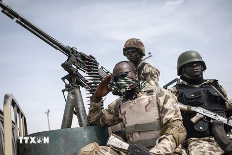 Ảnh tư liệu: Binh sỹ Nigeria trong chiến dịch truy quét phiến quân Boko Haram ở Damboa, bang Borno, đông bắc Nigeria ngày 25/3/2016. (Nguồn: AFP/TTXVN)