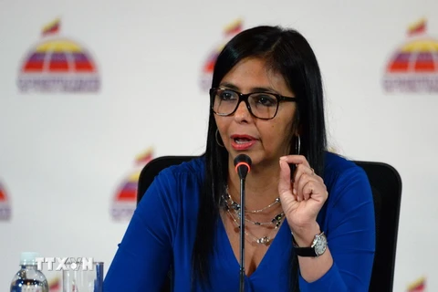 Chủ tịch Quốc hội lập hiến Venezuela Delcy Rodriguez tại cuộc họp báo ở Caracas ngày 28/8. (Nguồn: AFP/TTXVN)