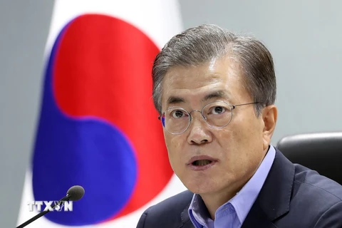 Tổng thống Hàn Quốc Moon Jae-in tại phiên họp khẩn của Hội đồng An ninh quốc gia về vụ thử hạt nhânở Seoul của Triều Tiên ngày 3/9. (Nguồn: AFP/TTXVN)