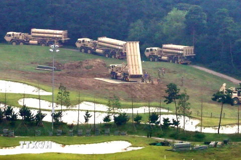 Các trang thiết bị THAAD được chuyển tới Seongju, Hàn Quốc ngày 7/9. (Nguồn: AFP/TTXVN)