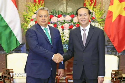 Chủ tịch nước Trần Đại Quang tiếp Thủ tướng Hungary Orbán Viktor. (Ảnh: Nhan Sáng/TTXVN)