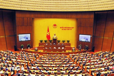 Toàn cảnh khai mạc kỳ họp thứ tư Quốc hội khóa XIV. (Ảnh: Nguyễn Dân/TTXVN) 