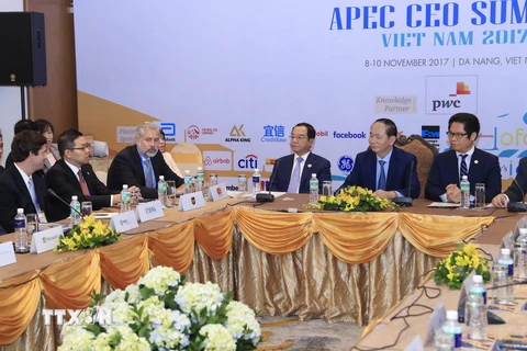 Chủ tịch nước Trần Đại Quang tiếp đoàn Liên minh Doanh nghiệp Hoa Kỳ, trong khuôn khổ các hoạt động của Tuần lễ Cấp cao APEC 2017. (Nguồn: TTXVN)