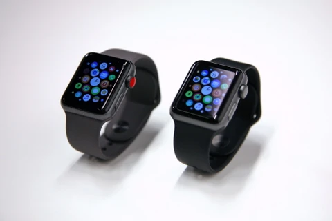 Đồng hồ thông minh Apple Watch Series 3. (Nguồn: wsj.com)