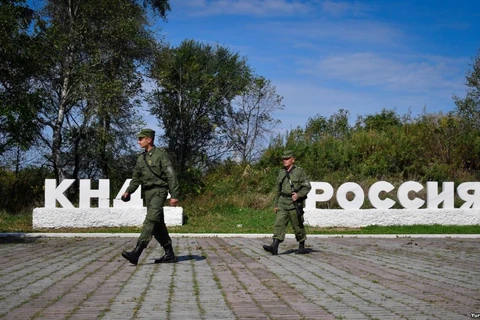 Lính biên phòng Nga tuần tra tại khu vực biên giới với Triều Tiên. (Nguồn; TASS)