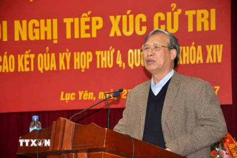 Ông Trần Quốc Vượng phát biểu tại buổi tiếp xúc cử tri huyện Lục Yên. (Ảnh: Tuấn Anh/TTXVN)