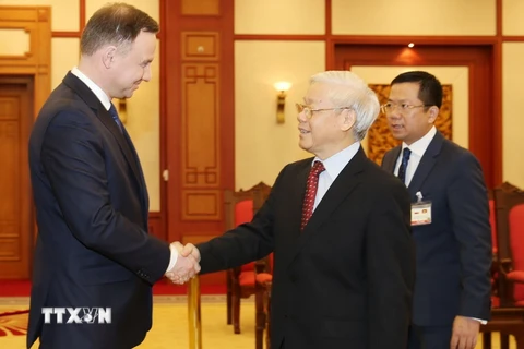 Tổng Bí thư Nguyễn Phú Trọng tiếp Tổng thống Cộng hòa Ba Lan Andrzej Duda thăm cấp Nhà nước tới Việt Nam. (Ảnh: Trí Dũng/TTXVN)