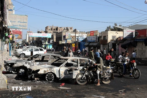 Cảnh đổ nát sau các cuộc giao tranh tại Sanaa ngày 5/12/2017. (Nguồn: THX/TTXVN)
