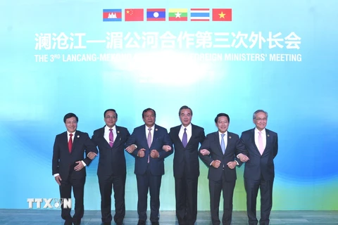 Các trưởng đoàn dự Hội nghị Bộ trưởng Ngoại giao Hợp tác Mekong-Lan Thương (MLC) lần thứ ba, tháng 12/2017, tại Đại Lý, Vân Nam, Trung Quốc. (Ảnh: Lương Anh Tuấn/TTXVN )