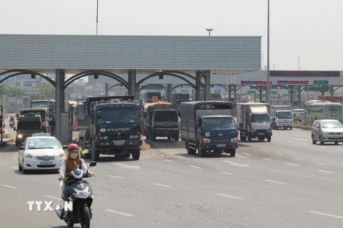 Ban An toàn giao thông Đồng Nai kiến nghị dừng thu phí Trạm BOT cầu Đồng Nai. (Ảnh: Sỹ Tuyên/TTXVN)