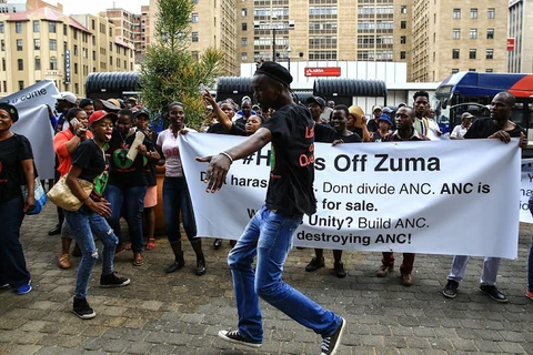 Người biểu tình ủng hộ Tổng thống Zuma. (Nguồn: timeslive.co.za)