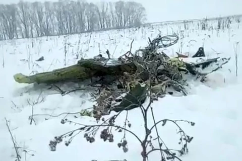 Video ghi lại khoảnh khắc chiếc máy bay An-148 lao xuống mặt đất