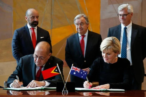 Lễ ký hiệp ước nêu trên diễn ra tại trụ sở Liên hợp quốc trước sự chứng kiến của Tổng Thư ký Liên hợp quốc Antonio Guterres vào ngày 6/3. (Nguồn: AP)