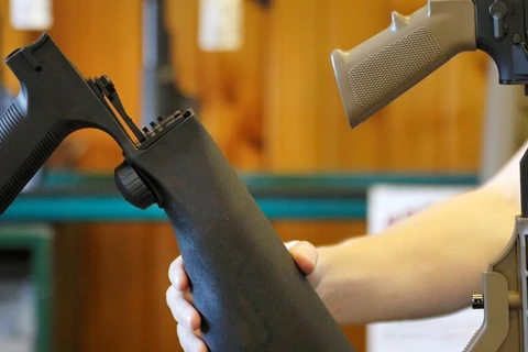 Mỹ chính thức đề xuất cấm hoàn toàn thiết bị "độ" súng