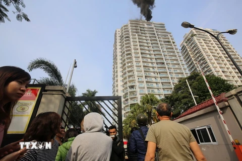 Một đám cháy tại chung cư trên đường Hoàng Hoa Thám, Hà Nội, hồi tháng 12/2017. (Nguồn: TTXVN)