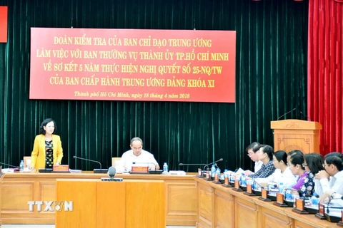 Bà Trương Thị Mai, Ủy viên Bộ Chính trị, Bí thư Trung ương Đảng, Trưởng Ban Dân vận Trung ương phát biểu tại buổi làm việc. (Ảnh: Thu Hoài/TTXVN)