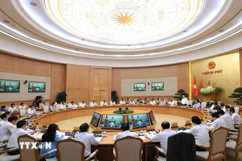 [Photo] Thủ tướng chủ trì phiên họp Chính phủ thường kỳ tháng 4
