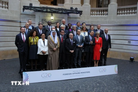 Ngoại trưởng các nước G20 chụp ảnh chung tại Hội nghị ở Buenos Aires ngày 21/5. (Nguồn: EPA-EFE/ TTXVN)