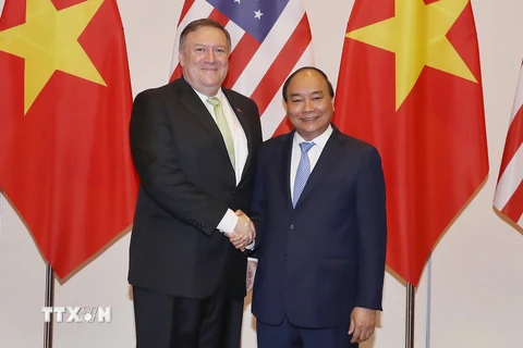 Thủ tướng Nguyễn Xuân Phúc tiếp Bộ trưởng Ngoại giao Hoa Kỳ Michael Pompeo đang có chuyến thăm chính thức Việt Nam. (Ảnh: Thống Nhất/TTXVN)