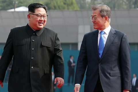Nhà lãnh đạo Triều Tiên Kim Jong-un và Tổng thống Hàn Quốc Moon Jae-in. (Nguồn: Getty)