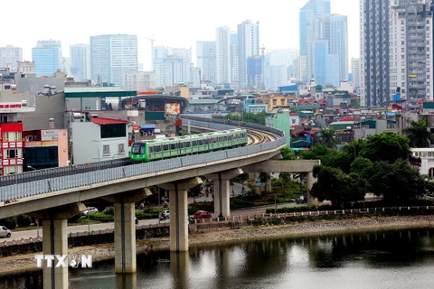 Cận cảnh chạy thử đoàn tàu tuyến đường sắt đô thị Cát Linh-Hà Đông 