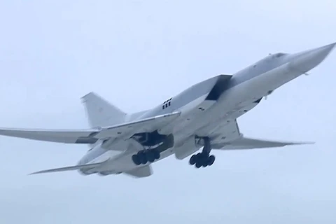 Máy bay ném bom Tu-22M3. (Nguồn: TASS)
